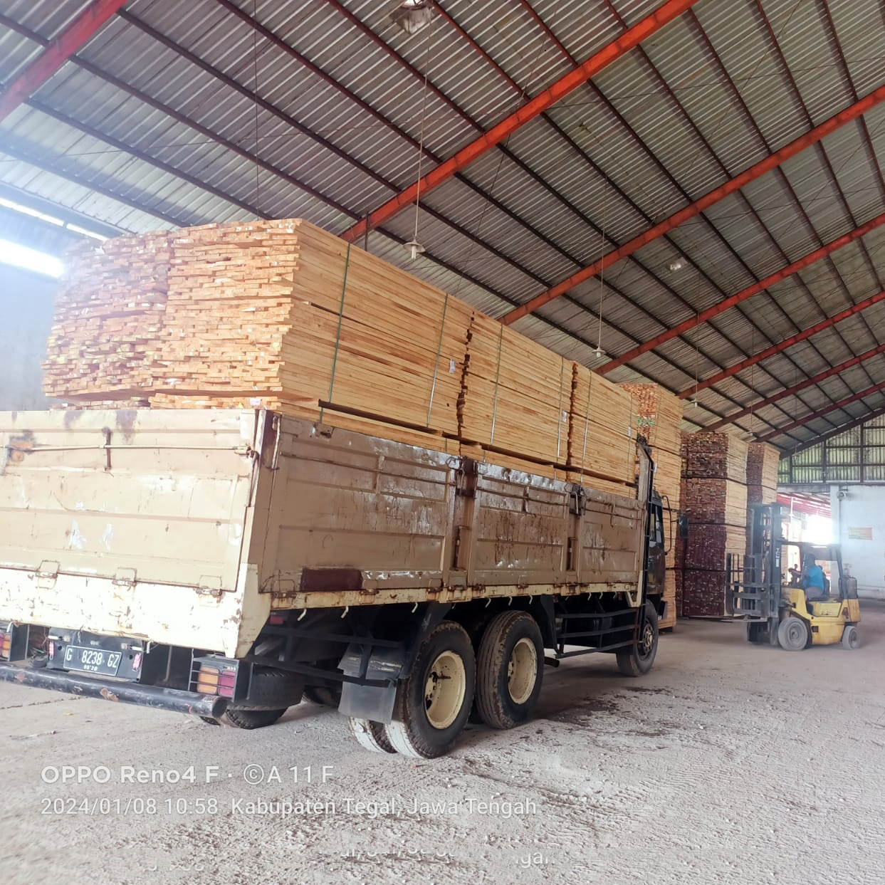 Truk Besar - Pengangkutan Volume Besar